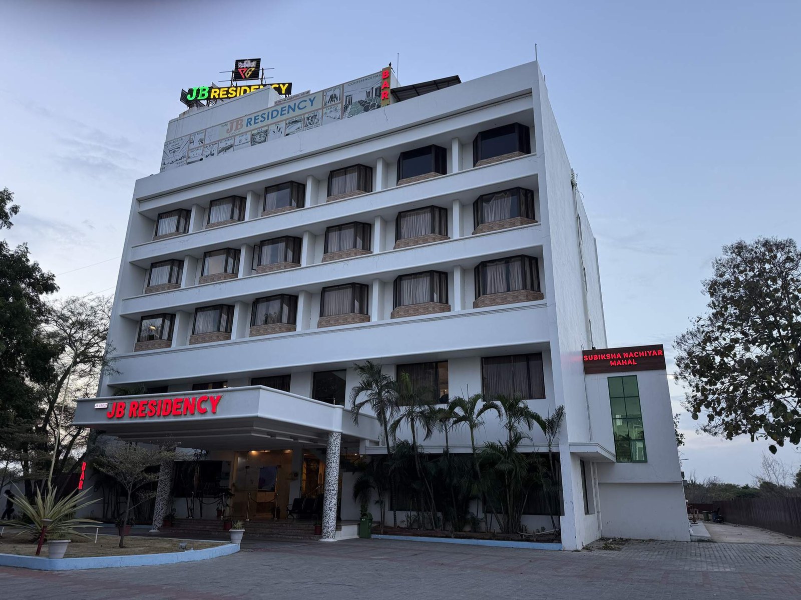 Rio JB King Paradise Hotel Trichy exterior